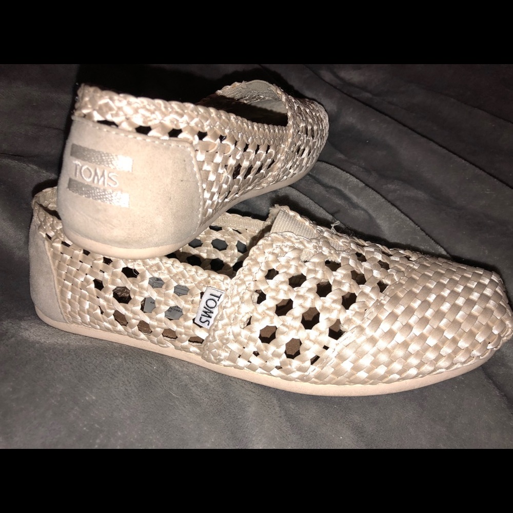 Toms